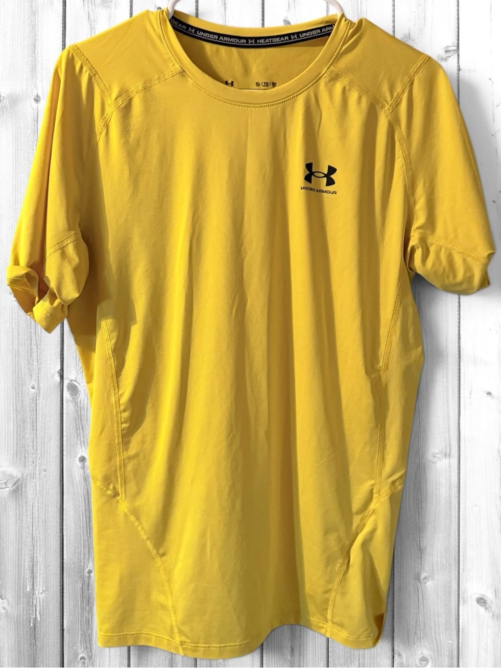 🌼Under Armour Men’s Bright Yellow HeatGear Short Sleeve Performance Tee